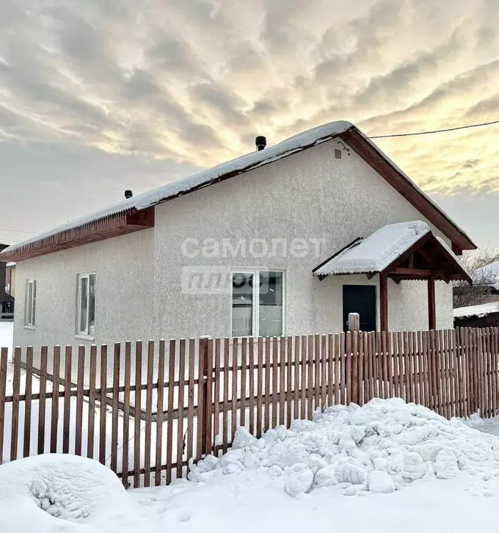 Дом в Кемеровская область, Кемерово ул. Никитина, 11 (70 м) - Фото 1