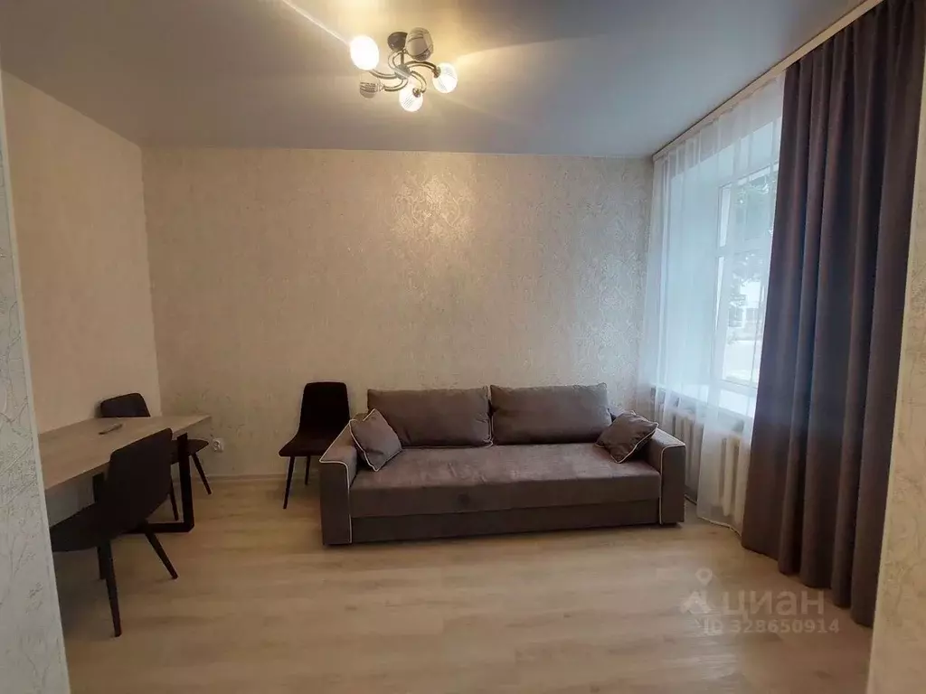 2-к кв. Ленинградская область, Луга просп. Кирова, 28 (52.0 м) - Фото 2