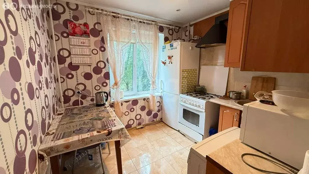 3-комнатная квартира: Калининград, улица Дзержинского, 104 (58.7 м) - Фото 0