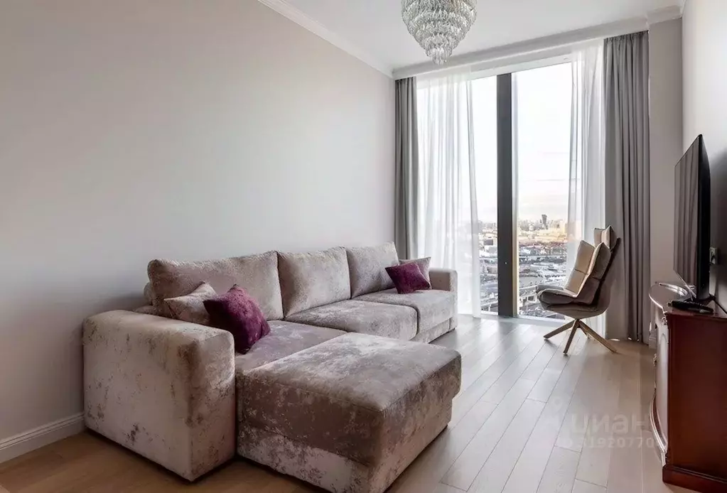 2-к кв. Москва 1-й Красногвардейский проезд, 22с2 (71.0 м) - Фото 0