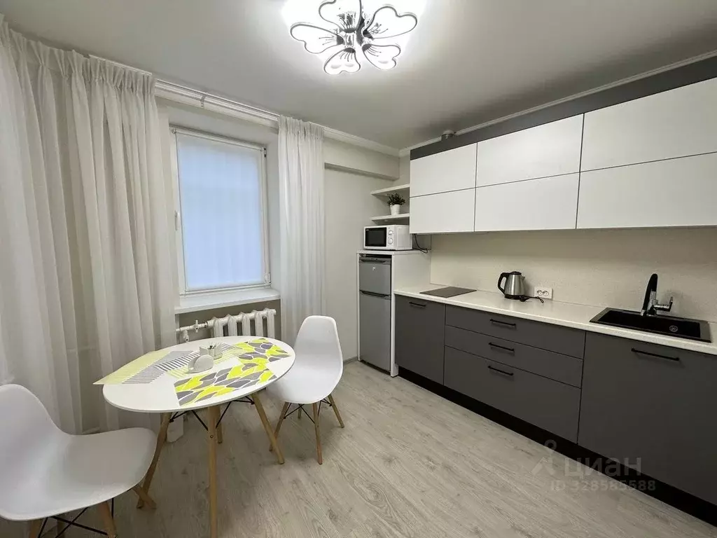 2-к кв. Крым, Симферополь ул. Одесская, 9 (56.0 м) - Фото 1