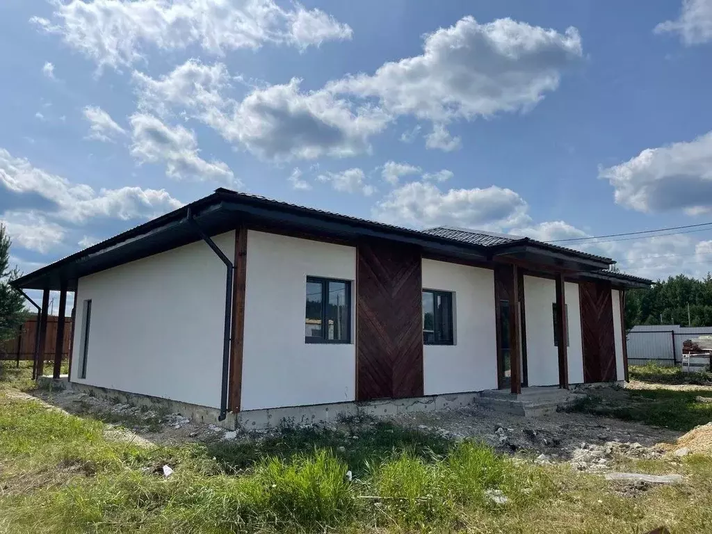 Коттедж в Свердловская область, Полевской муниципальный округ, с. ... - Фото 1