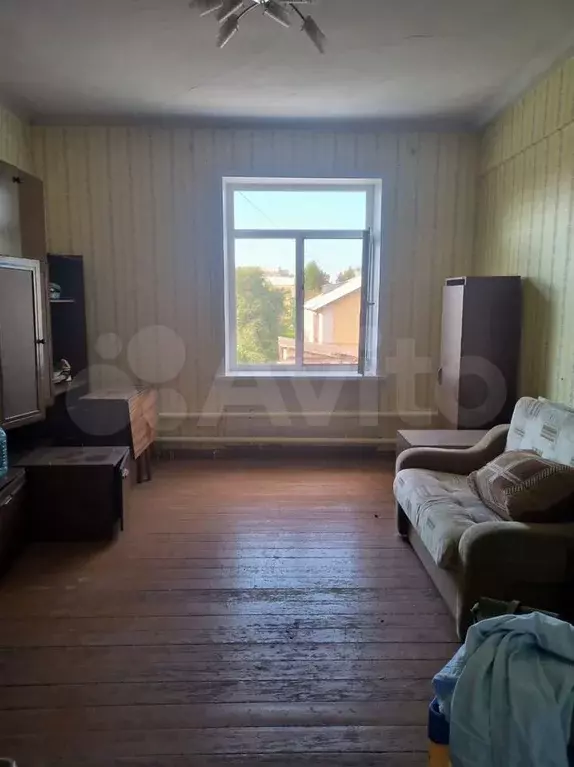 Комната 18 м в 3-к., 3/3 эт. - Фото 0