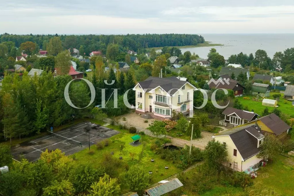 Дом в Ленинградская область, Кингисеппский район, Вистинское с/пос, д. ... - Фото 1
