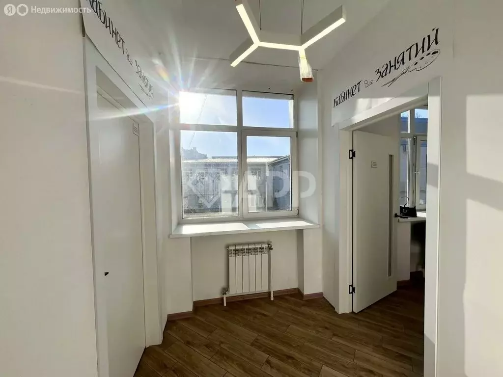 Офис (2537.8 м) - Фото 1