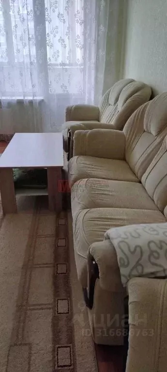 2-к кв. Белгородская область, Старый Оскол Степной мкр, 8 (55.0 м) - Фото 1