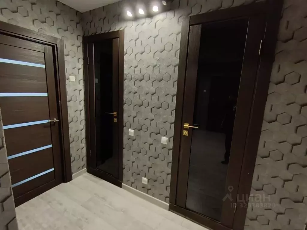 3-к кв. Липецкая область, Липецк ул. Катукова, 10 (64.0 м) - Фото 1