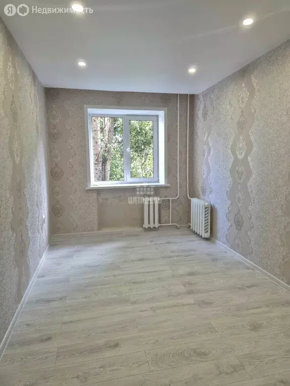 3-комнатная квартира: Воронеж, улица Хользунова, 111 (63 м) - Фото 0