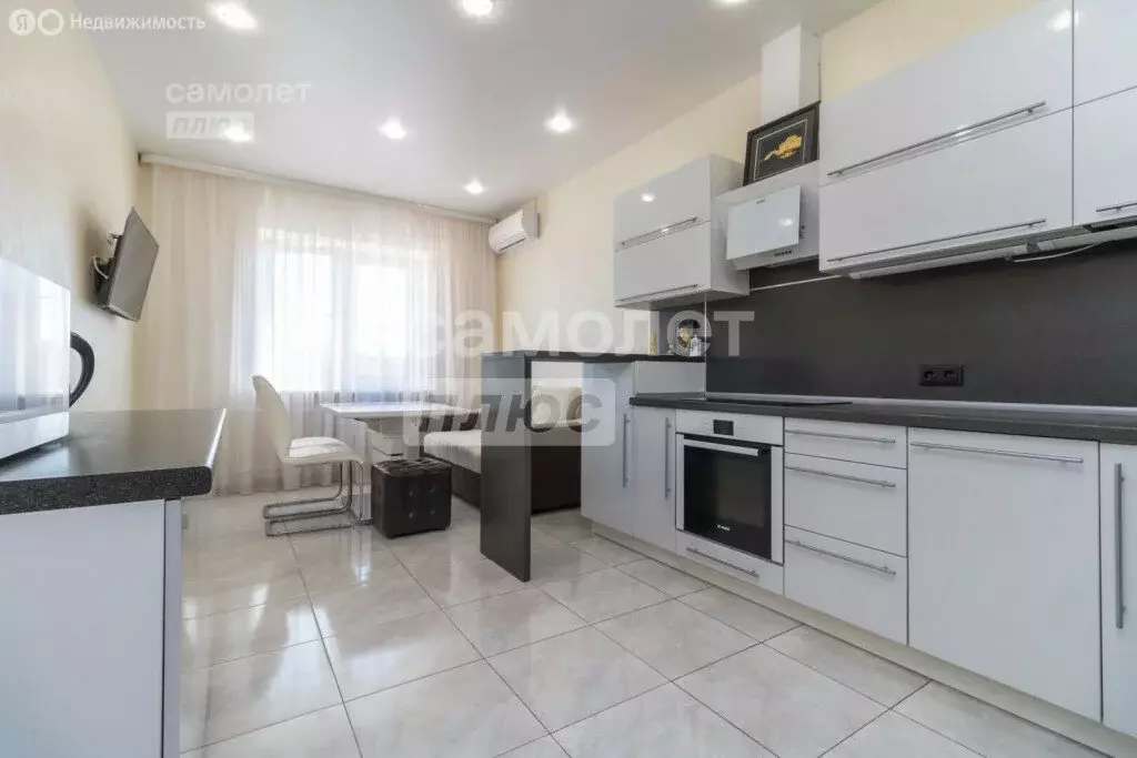 3-комнатная квартира: Уфа, Бакалинская улица, 68/6 (111.6 м) - Фото 1