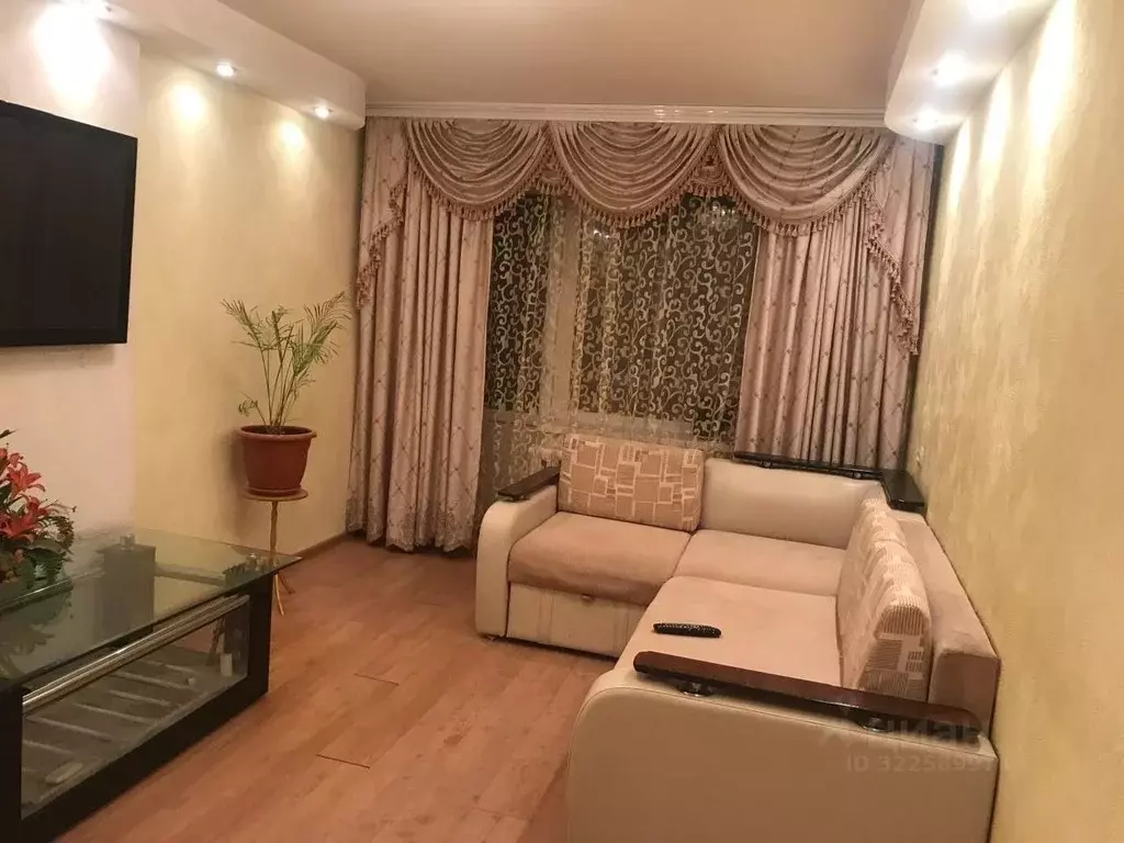 2-к кв. Саха (Якутия), Якутск ул. Бестужева-Марлинского, 7/4 (48.0 м) - Фото 1