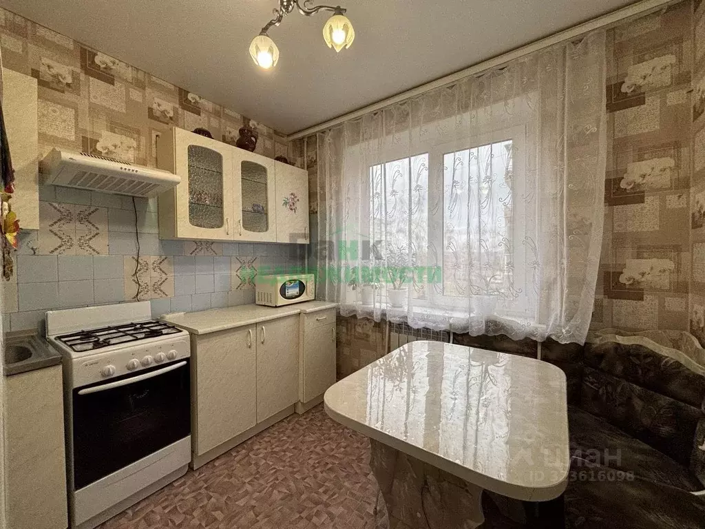 2-к кв. Саратовская область, Вольск Звездная ул., 9А (50.0 м) - Фото 1