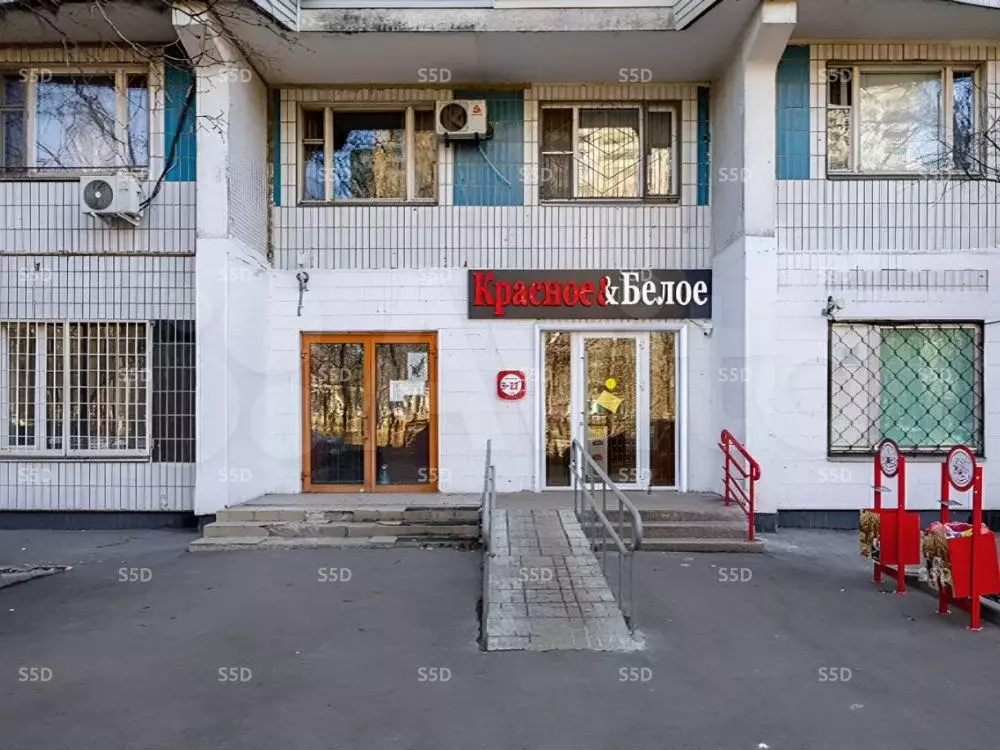 Продам торговое помещение, 231 м - Фото 1