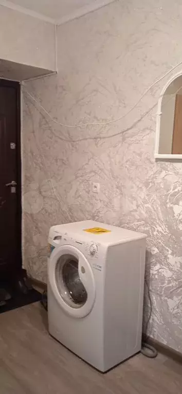 Комната 15 м в 4-к., 4/9 эт. - Фото 0