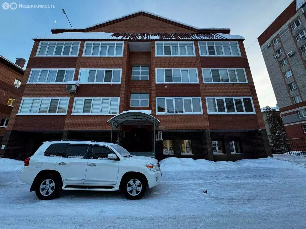 3-комнатная квартира: Киров, улица Сурикова, 11к3 (104.9 м) - Фото 1