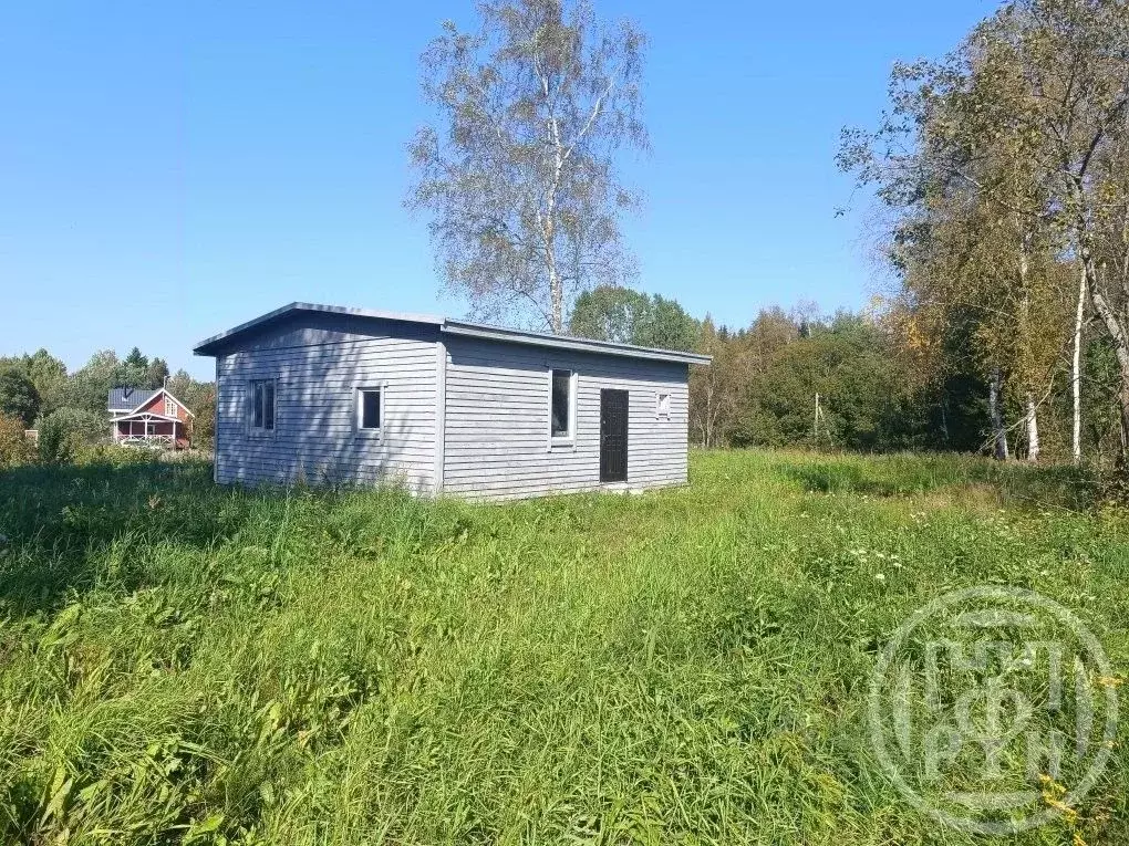 Дом в Ленинградская область, Выборгский район, Рощинское городское ... - Фото 1