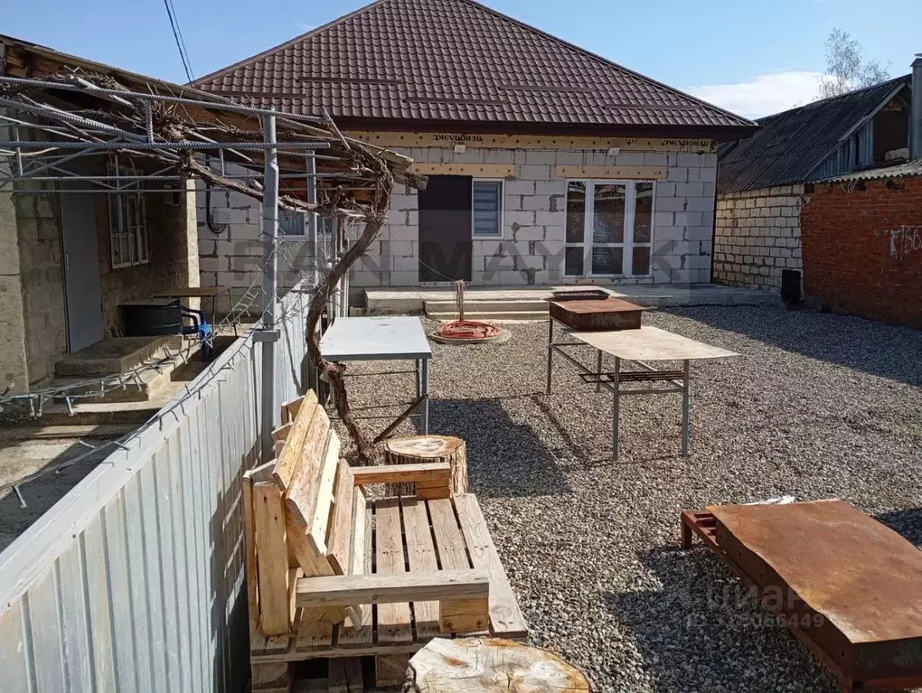 Дом в Адыгея, Майкоп городской округ, Ханская ст-ца ул. Гагарина, 128 ... - Фото 0