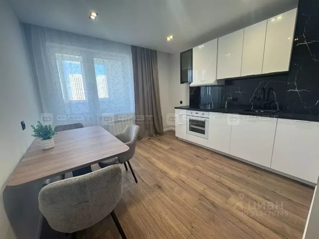 2-к кв. Татарстан, Казань ул. Андрея Адо, 13Б (64.0 м) - Фото 1