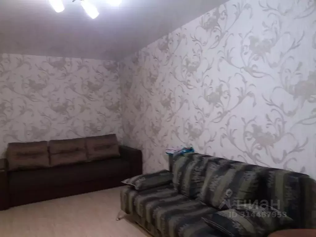 1-к кв. Свердловская область, Лесной ул. Победы, 36 (32.0 м) - Фото 0