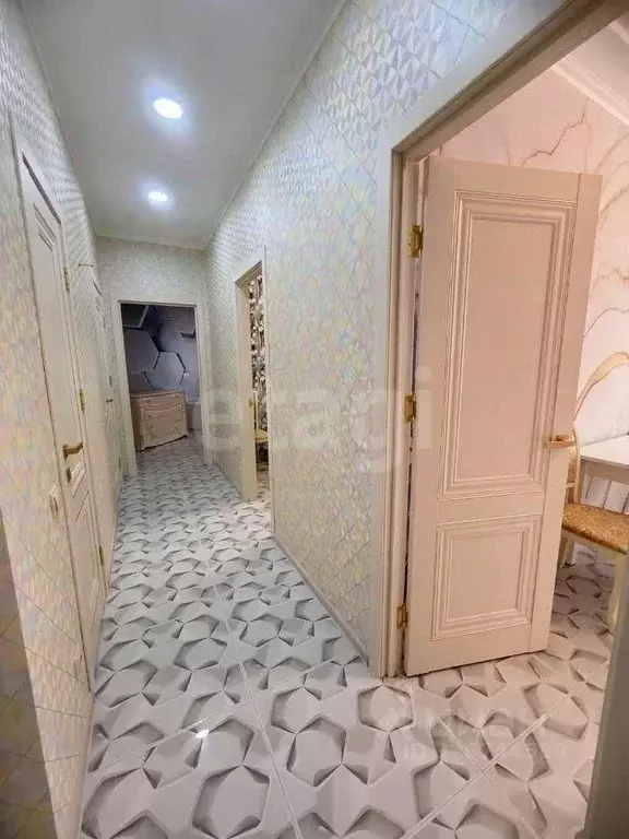 2-к кв. Крым, Симферополь пер. Мраморный (60.0 м) - Фото 2