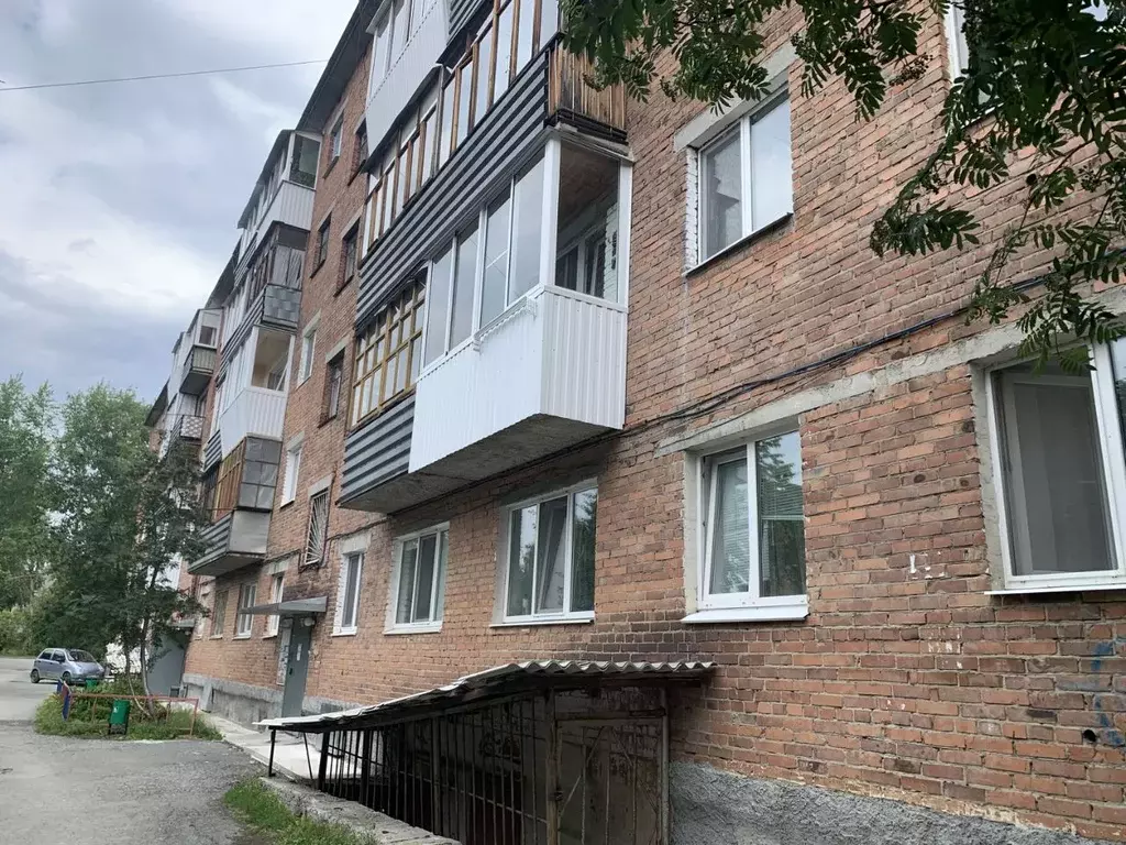 3-к кв. Свердловская область, Среднеуральск ул. Кирова, 24 (57.3 м), Купить  квартиру в Среднеуральске, ID объекта - 30066988872