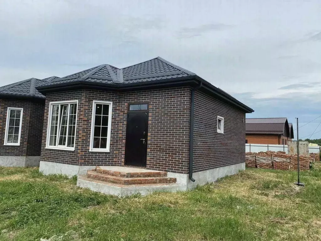 Дом в Краснодарский край, Усть-Лабинск Пионерская ул., 260 (55 м) - Фото 1