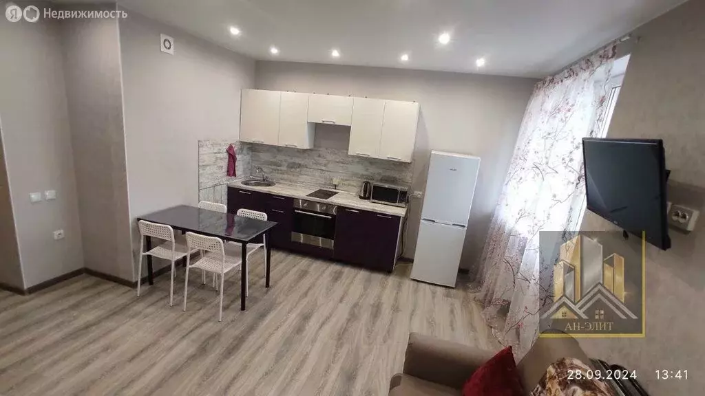 Квартира-студия: Казань, улица Братьев Батталовых, 20к2 (27 м) - Фото 0
