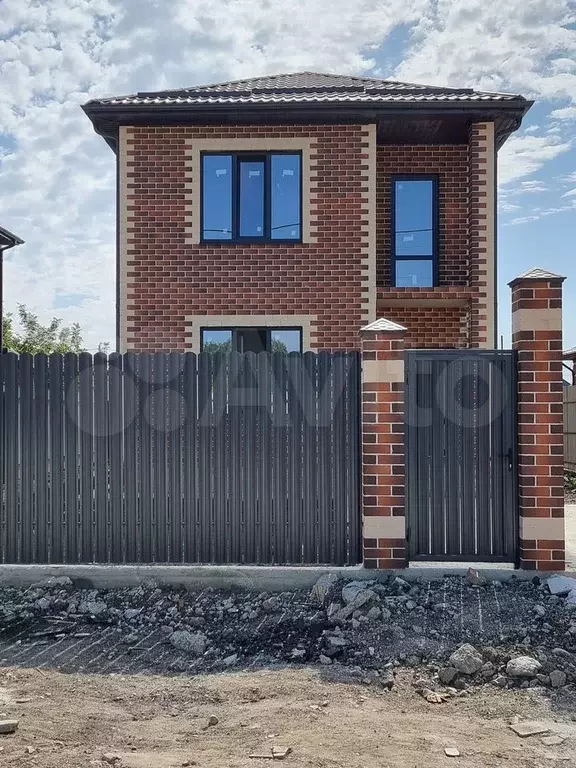 Дом 140 м на участке 4,5 сот. - Фото 1