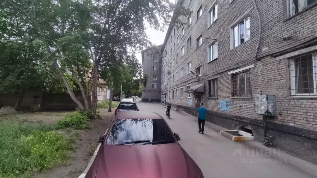 Комната Иркутская область, Иркутск ул. Василия Ледовского, 3А (17.7 м) - Фото 1