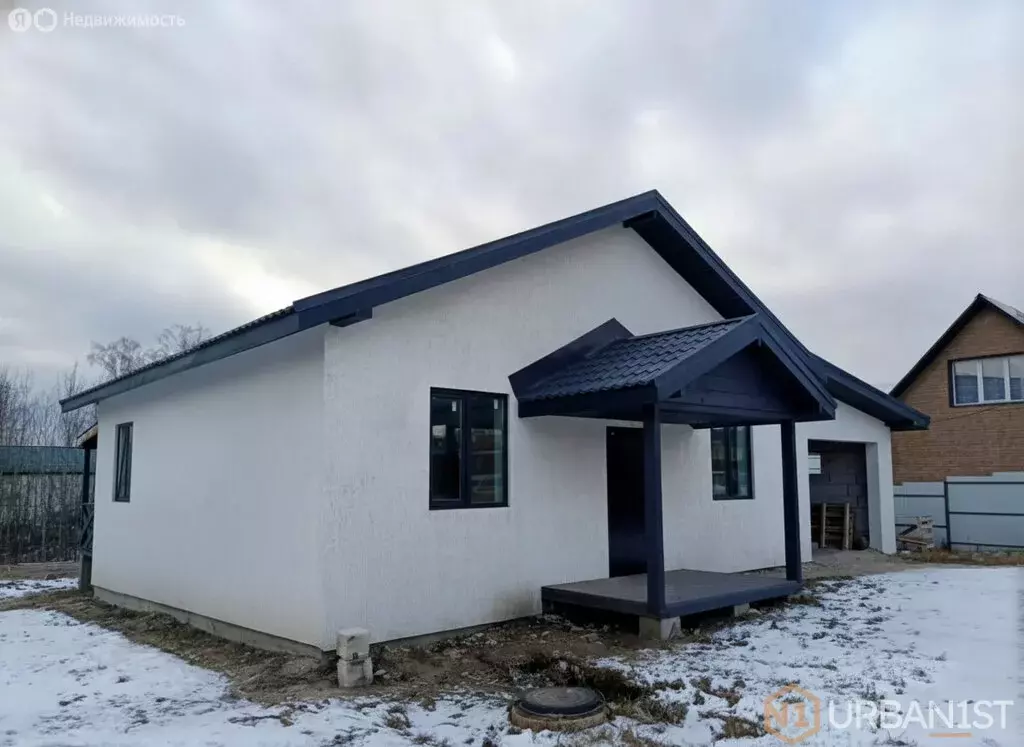 Дом в Солонцы, улица Братьев Непомнящих (140 м) - Фото 1