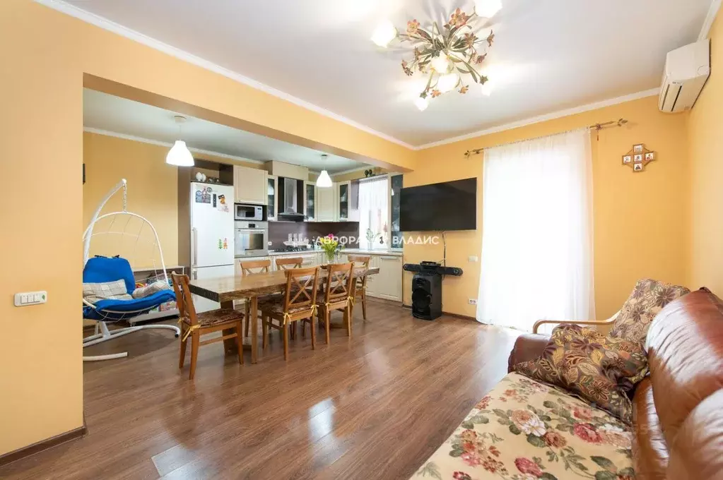 Дом в Челябинская область, Магнитогорск пос. Цементный, ул. ... - Фото 2