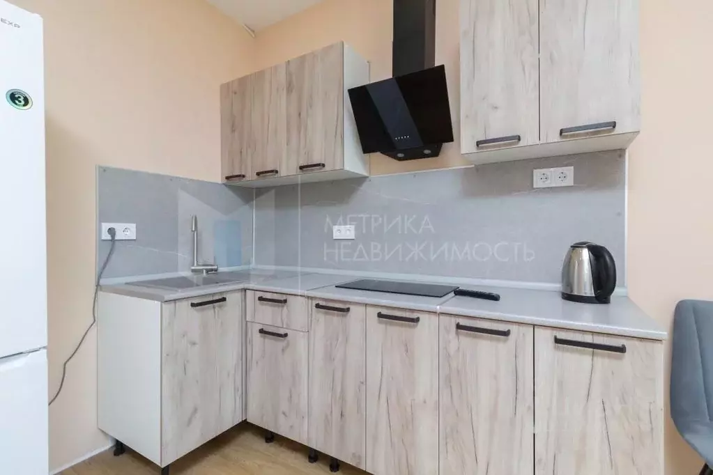 1-к кв. Тюменская область, Тюмень ул. Мельникайте, 2к18 (33.0 м) - Фото 1