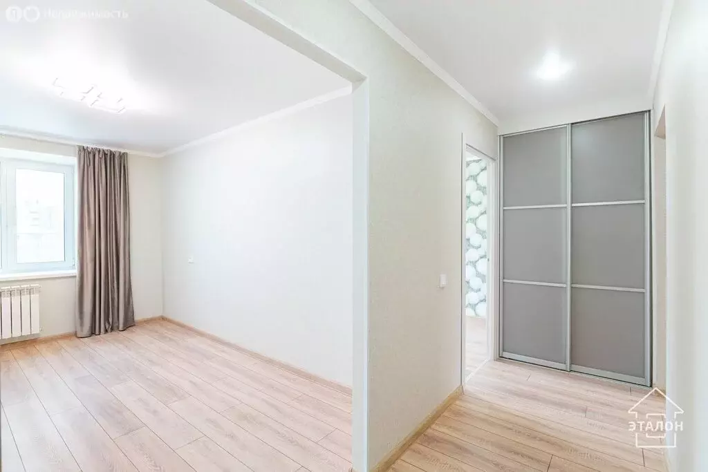 2-комнатная квартира: Омск, микрорайон Городок Нефтяников, улица ... - Фото 1