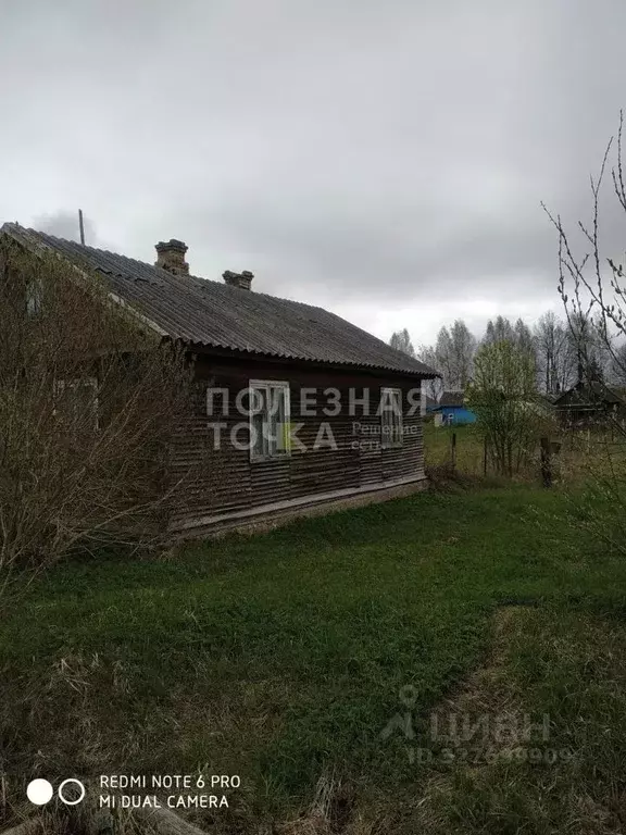 Дом в Новгородская область, Боровичский район, Опеченское с/пос, с. ... - Фото 1