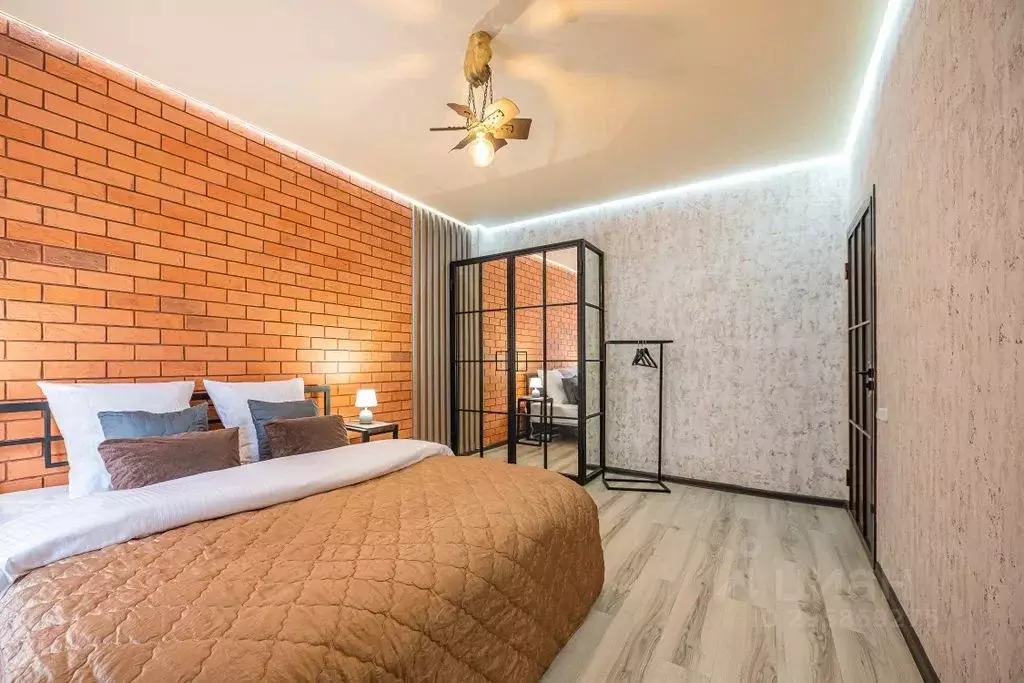 3-к кв. Челябинская область, Челябинск ул. Кирова, 163 (88.0 м) - Фото 1