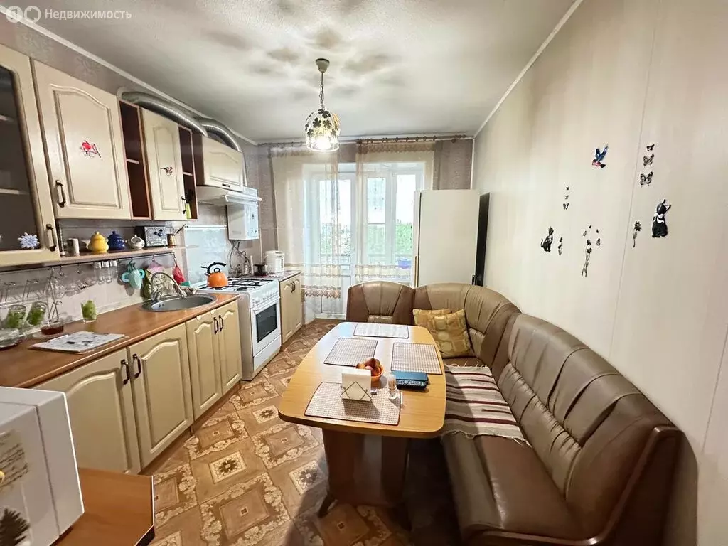 3-комнатная квартира: Владикавказ, Гвардейская улица, 46 (61.7 м) - Фото 0