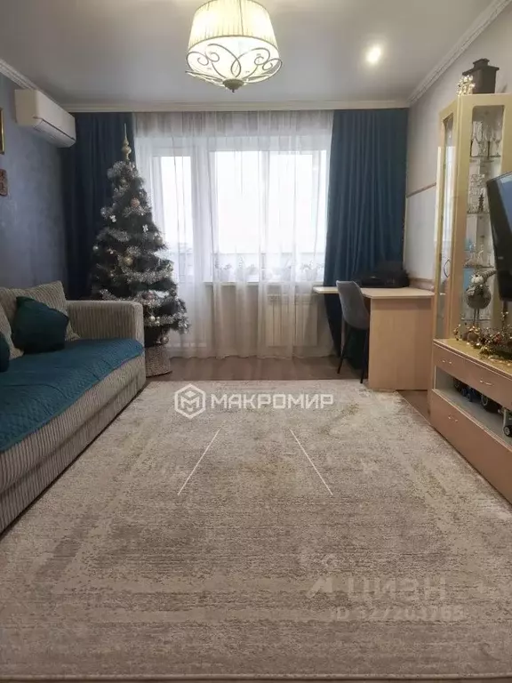 3-к кв. Брянская область, Брянск ул. Братьев Ткачевых, 3 (72.4 м) - Фото 1