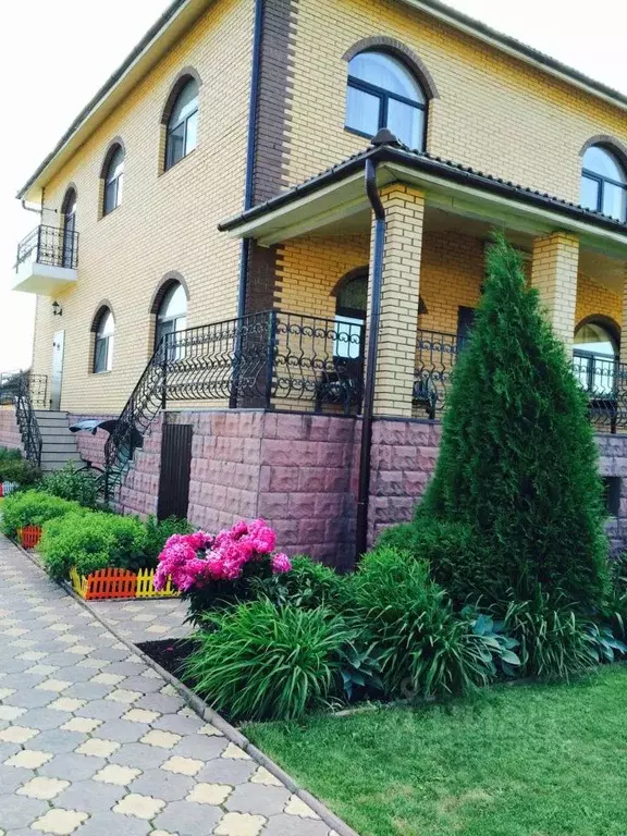 Коттедж в Московская область, Пушкинский городской округ, д. ... - Фото 1