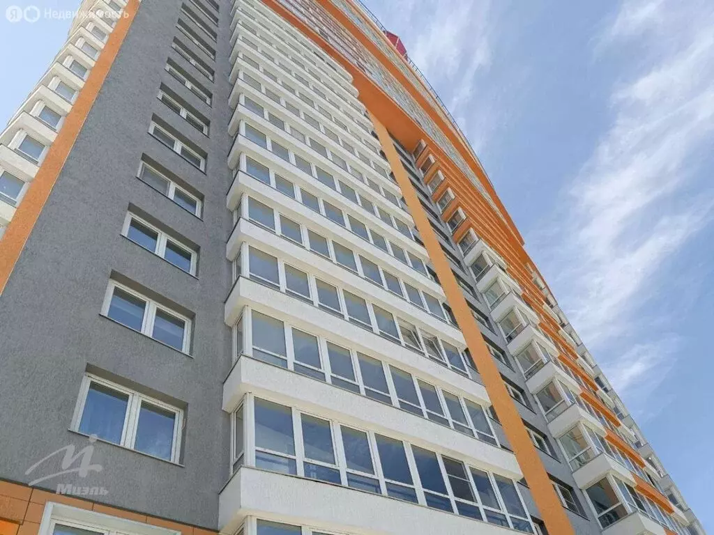 3-комнатная квартира: Барнаул, улица Малахова, 134Ак2 (61.59 м) - Фото 1