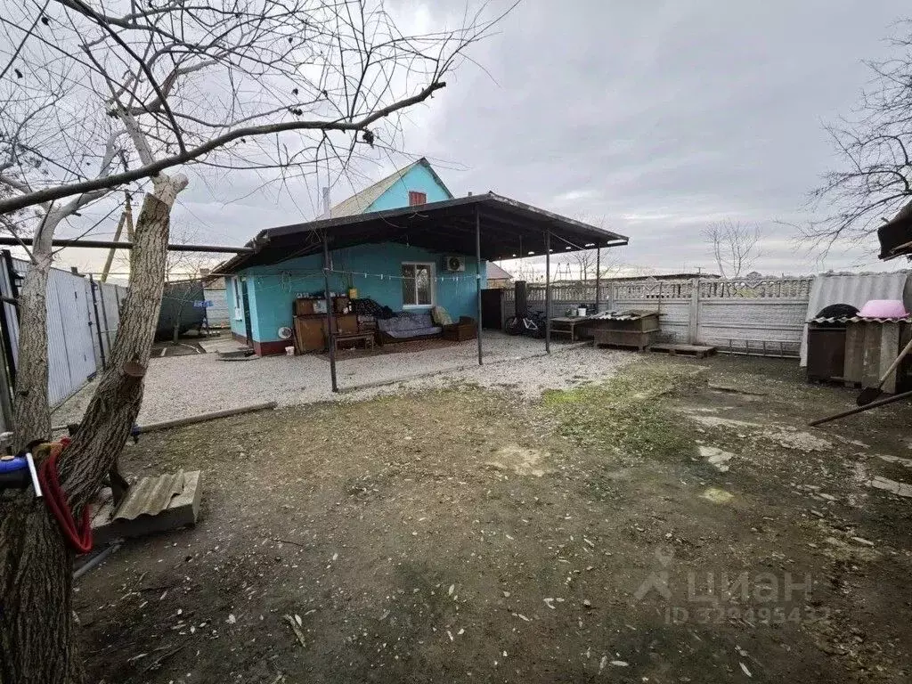 Коттедж в Крым, Кировский район, Синицынское с/пос, с. Васильковое ул. ... - Фото 1