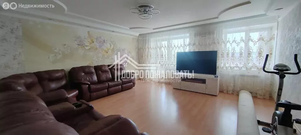 3-комнатная квартира: Абакан, улица Торосова, 17 (106.7 м) - Фото 2