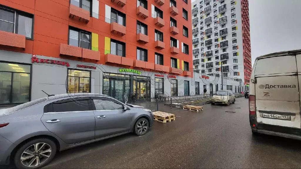 Продается 3-комнатная квартира - Фото 1