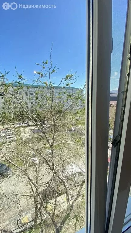 4-комнатная квартира: Каспийск, улица Азиза Алиева, 4 (90 м) - Фото 0