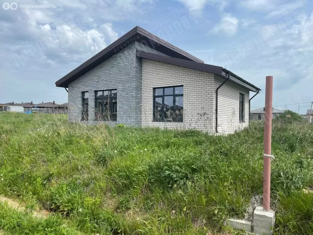 Дом в Тверская область, Калининский муниципальный округ, деревня ... - Фото 1