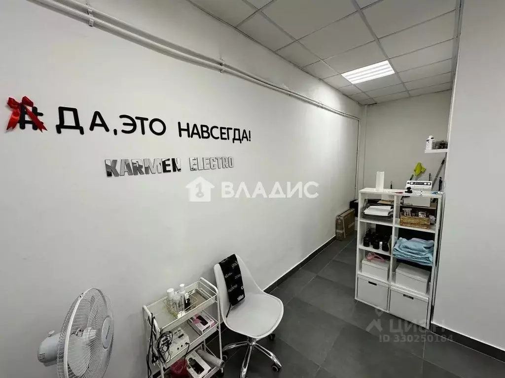 Офис в Бурятия, Улан-Удэ ул. Калашникова, 11Б/1 (27 м) - Фото 1