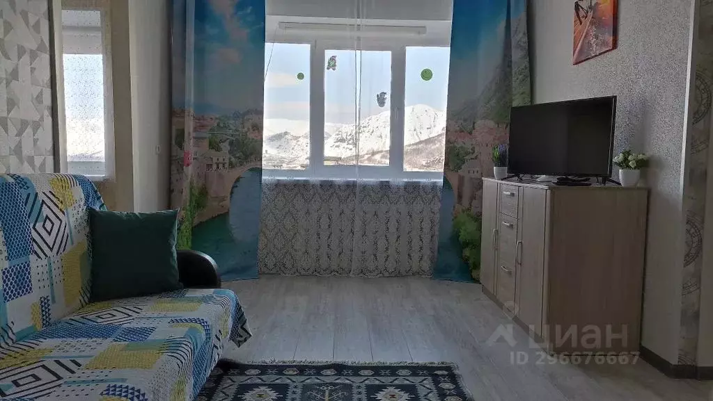 2-к кв. Мурманская область, Кировск ул. Мира, 16 (55.0 м) - Фото 1
