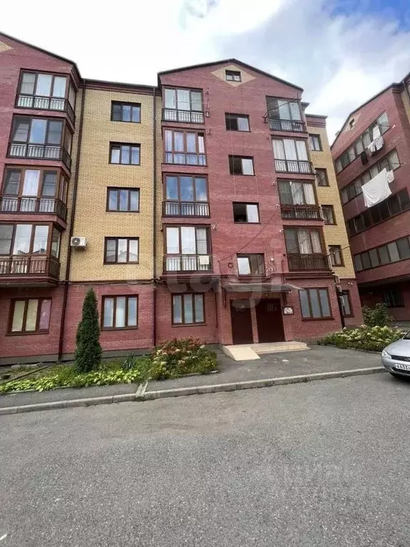 1-к кв. Северная Осетия, Владикавказ ул. Шамиля Джикаева, 4 (50.0 м) - Фото 1