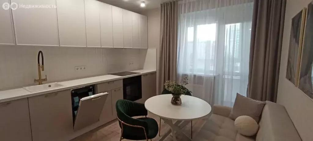 1-комнатная квартира: Батайск, улица Северная Звезда, 2 (41 м) - Фото 0