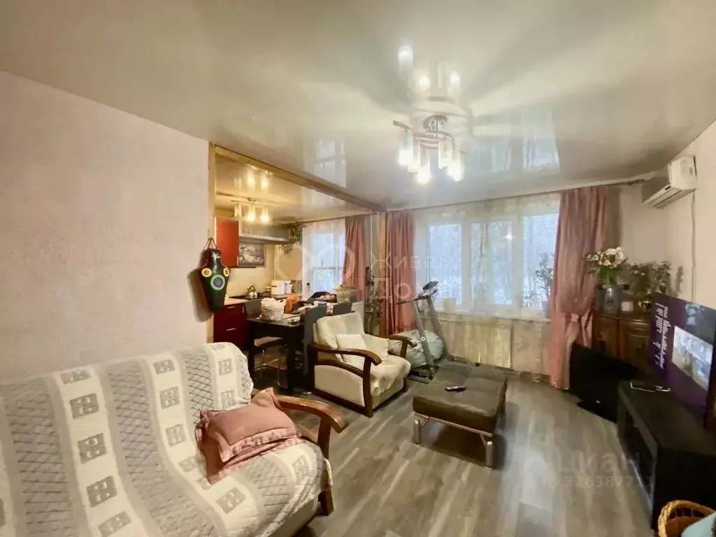 2-к кв. Волгоградская область, Волгоград ул. Землячки, 44 (52.4 м) - Фото 1