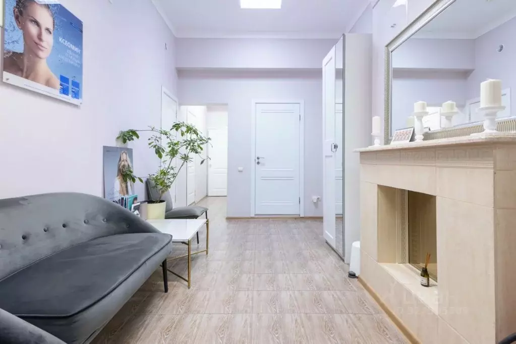 Помещение свободного назначения в Татарстан, Казань ул. Карбышева, 7 ... - Фото 1