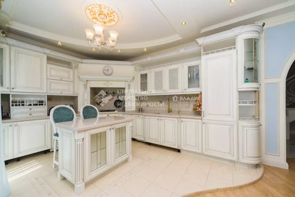 6-к кв. Рязанская область, Рязань Народный бул., 15 (181.5 м) - Фото 1